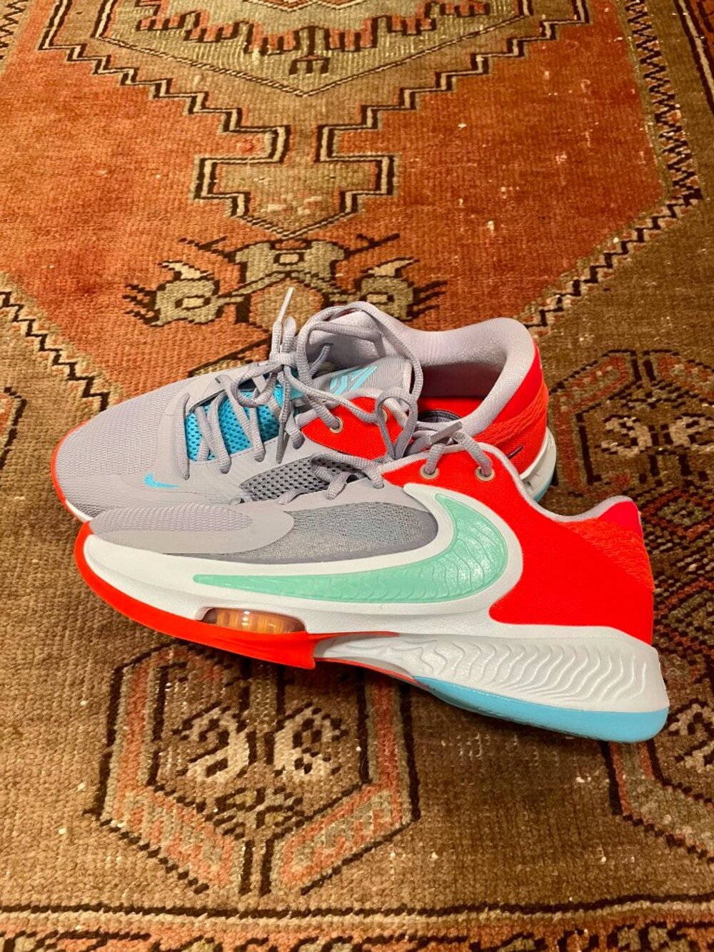 Authentic Nike Zoom Freak 4 'Paris' Size 8.5 Like New
